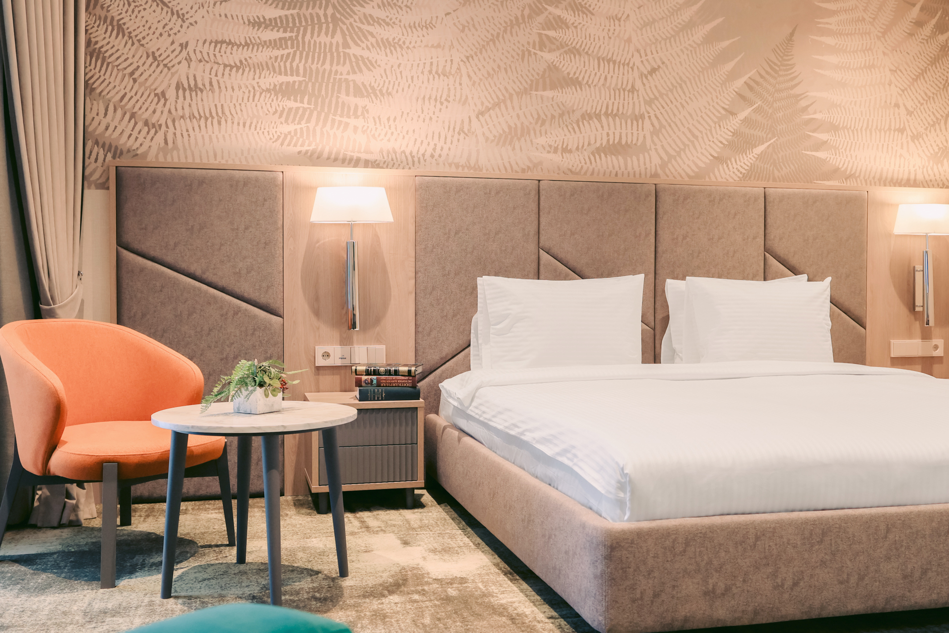 JUNIOR SUITE
